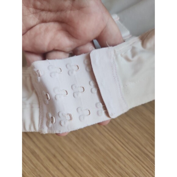 Lulemon Blush Pink Sports Bra w/ Back Closures Size 34DD - Picture 6 of 9